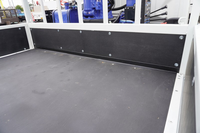 三菱ふそう キャンター 小型 クレーン付き 2PG-FEB80(96567) 20枚目