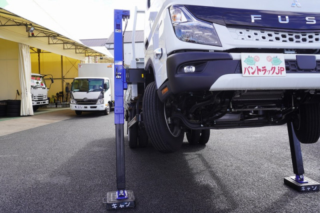 三菱ふそう キャンター 小型 クレーン付き 2PG-FEB80(96569) 18枚目