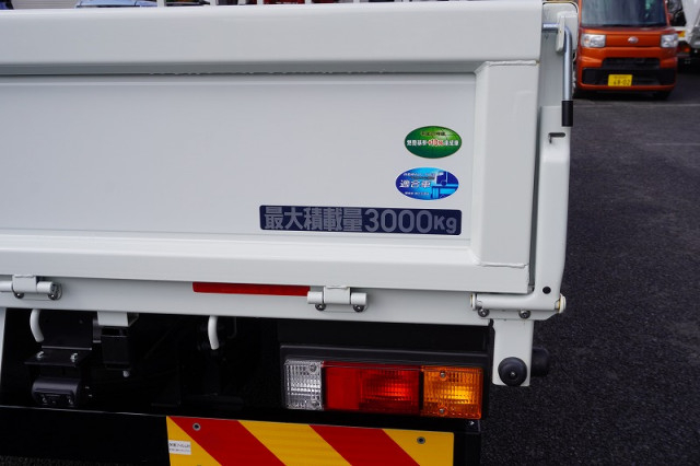 三菱ふそう キャンター 小型 クレーン付き 2RG-FEB80(96570) 18枚目