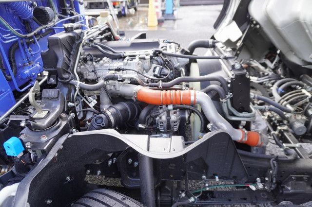 三菱ふそう キャンター 小型 クレーン付き 2PG-FEB80(96569) 31枚目