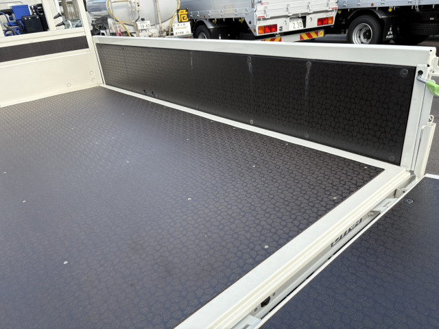 トヨタ ダイナ 小型 クレーン付き 2KG-XZU605(96574) 11枚目