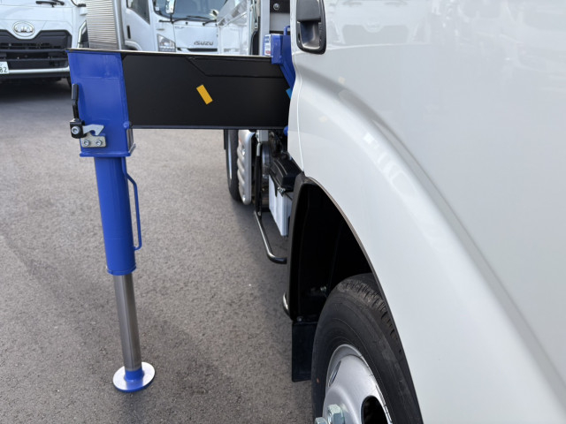 トヨタ ダイナ 小型 クレーン付き 2KG-XZU605(96574) 17枚目