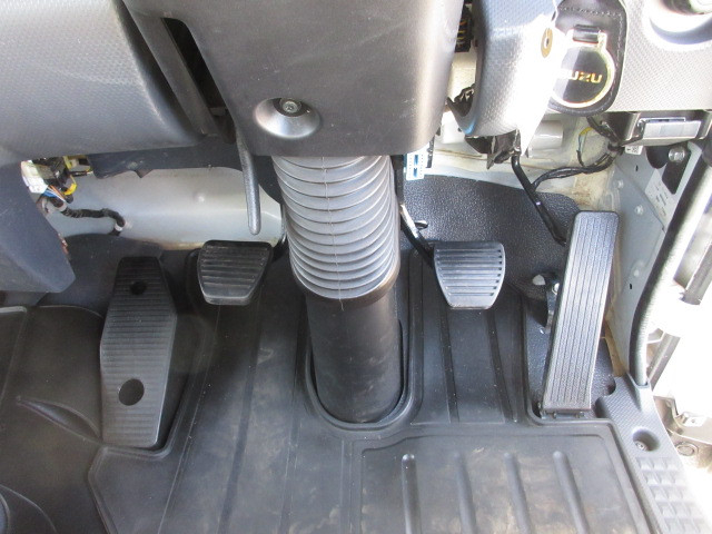 いすゞ フォワード 中型 コンテナ専用車 2RG-FRR90S4(96575) 24枚目