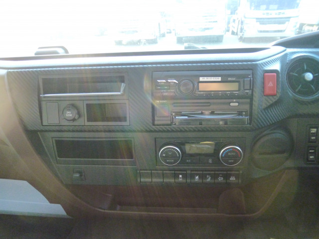 日野 レンジャー 増トン 平ボディ 2PG-FE2ACG(96576) 28枚目