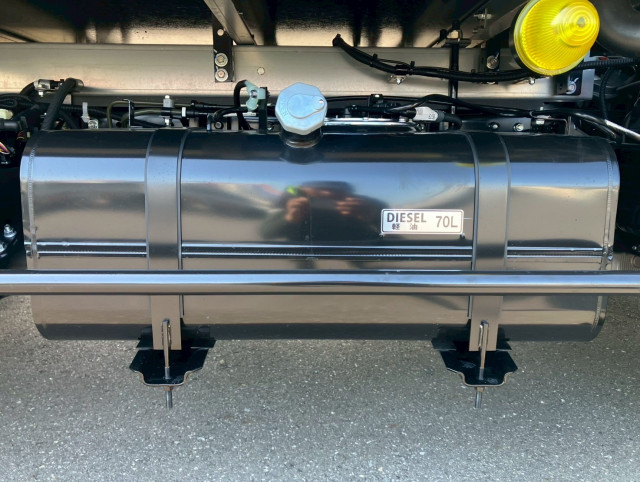 三菱ふそう キャンター 小型 冷凍冷蔵バン 2RG-FBAV0(96577) 22枚目