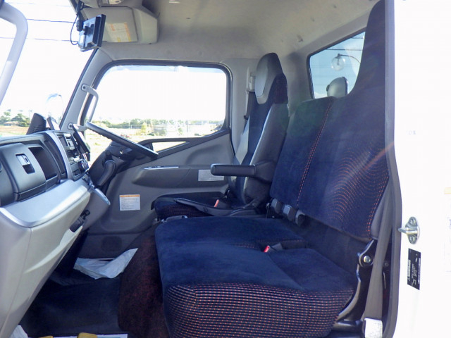 三菱ふそう キャンター 小型 車載専用車 2PG-FEB80(96581) 22枚目