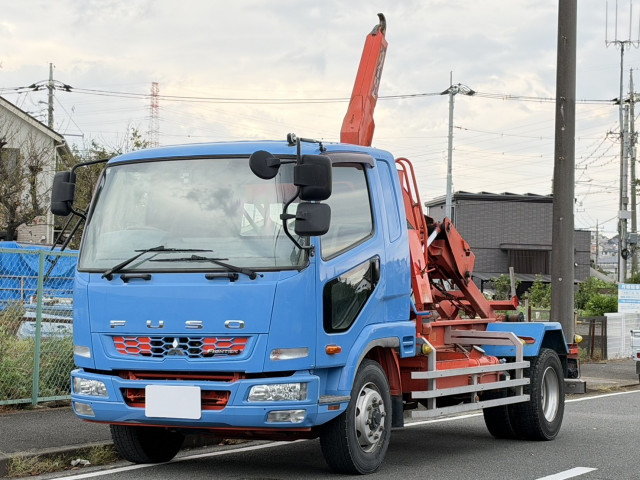 三菱ふそう ファイター 増トン コンテナ専用車 QKG-FK62FZ(113197) 1枚目