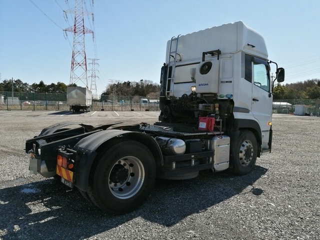 UDトラックス（日産） クオン 大型 トラクタ QKG-GK5XAB(5625) 16枚目