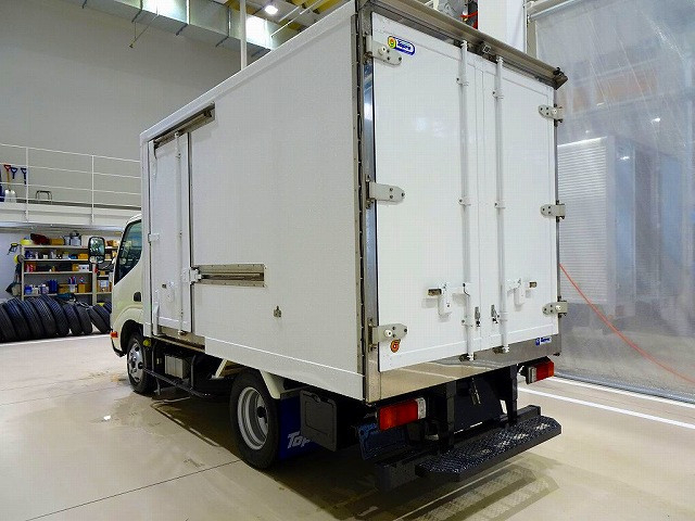 日野 デュトロ 小型 冷凍冷蔵バン TPG-XZC605M(96586) 4枚目