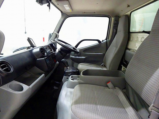 日野 デュトロ 小型 冷凍冷蔵バン TPG-XZC605M(96586) 8枚目