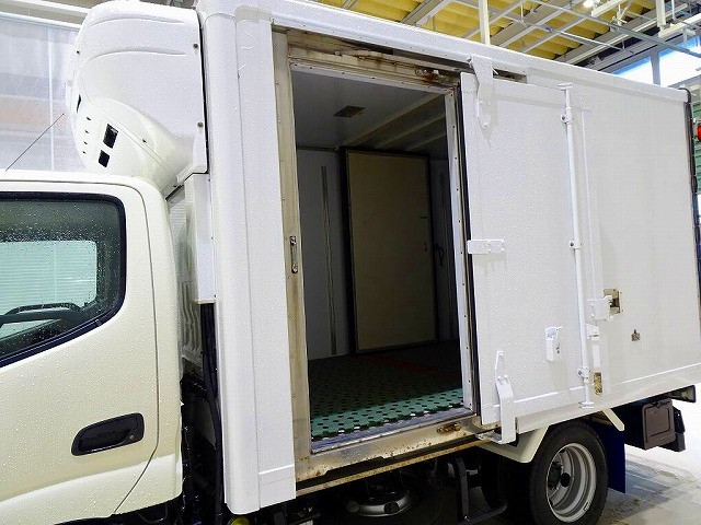 日野 デュトロ 小型 冷凍冷蔵バン TPG-XZC605M(96586) 29枚目