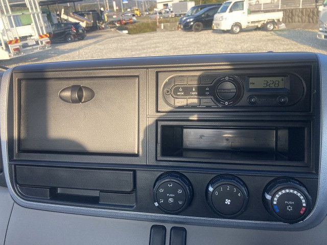 三菱ふそう キャンター 小型 平ボディ TPG-FEB50(96590) 30枚目