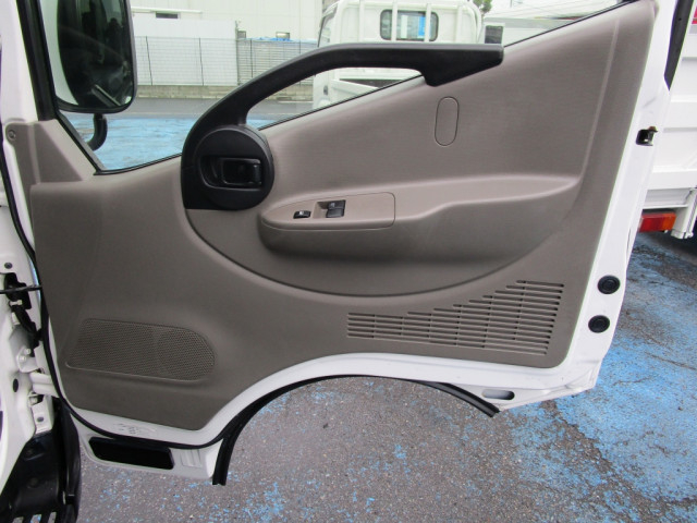 日産自動車 アトラス 小型 アルミバン CBF-SQ2F24(96593) 37枚目