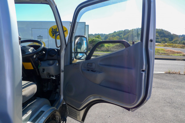 日野 デュトロ 小型 クレーン付き TKG-XZU655M(96594) 30枚目