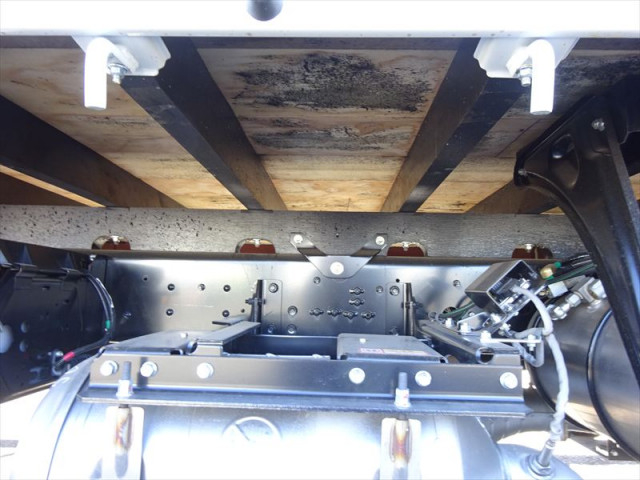 三菱ふそう ファイター 中型 平ボディ 2KG-FK6F(96613) 8枚目