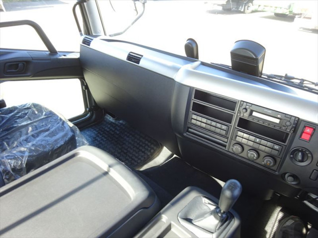 三菱ふそう ファイター 中型 平ボディ 2KG-FK6F(96613) 18枚目