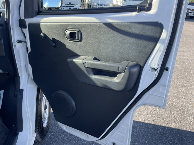 トヨタ タウンエース 小型 平ボディ 5BF-S413U(96614) 17枚目