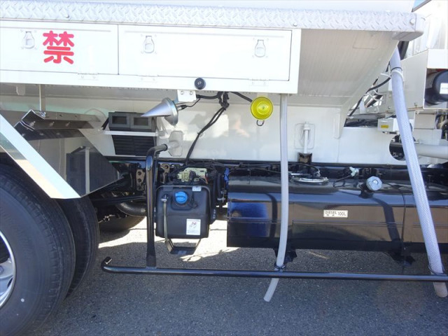 三菱ふそう キャンター 小型 タンクローリー 2PG-FEB90(96618) 9枚目