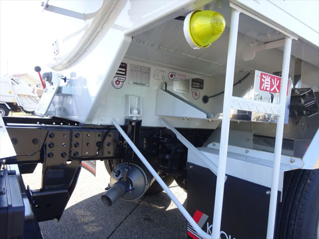 三菱ふそう キャンター 小型 タンクローリー 2PG-FEB90(96618) 10枚目