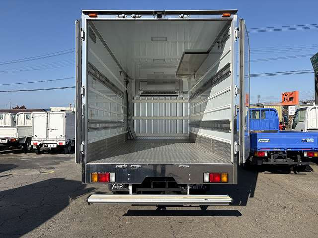 いすゞ エルフ 小型 冷凍冷蔵バン 2RG-NPR88AN(96620) 9枚目