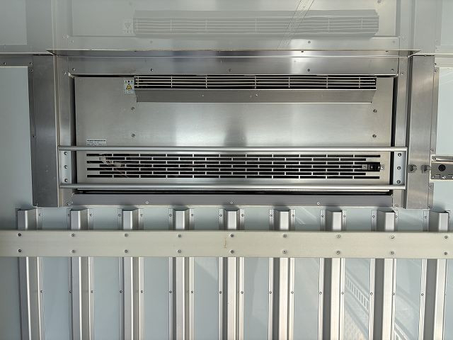 いすゞ エルフ 小型 冷凍冷蔵バン 2RG-NPR88AN(96620) 10枚目