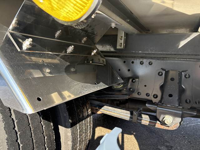 いすゞ エルフ 小型 冷凍冷蔵バン 2RG-NPR88AN(96620) 19枚目