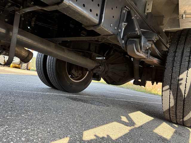 いすゞ エルフ 小型 冷凍冷蔵バン 2RG-NPR88AN(96620) 27枚目