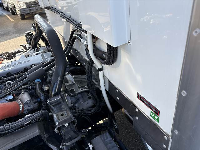 いすゞ エルフ 小型 冷凍冷蔵バン 2RG-NPR88AN(96620) 42枚目