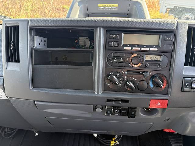 いすゞ エルフ 小型 冷凍冷蔵バン 2RG-NPR88AN(96620) 47枚目