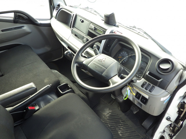 三菱ふそう キャンター 小型 平ボディ 2PG-FBAV0(96623) 6枚目