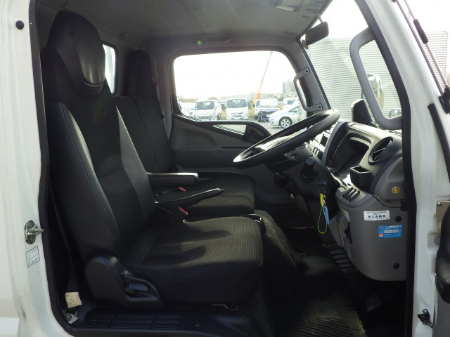 三菱ふそう キャンター 小型 平ボディ 2PG-FBAV0(96623) 7枚目