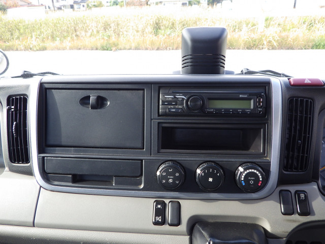 三菱ふそう キャンター 小型 平ボディ 2PG-FBAV0(96623) 9枚目