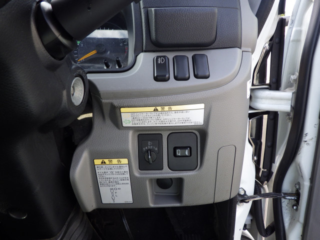 三菱ふそう キャンター 小型 平ボディ 2PG-FBAV0(96623) 16枚目