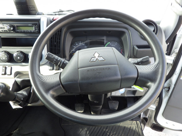 三菱ふそう キャンター 小型 平ボディ 2PG-FBAV0(96623) 19枚目