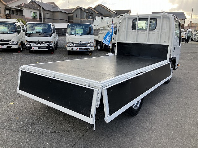 いすゞ エルフ 小型 平ボディ 2RG-NHR88A(96625) 15枚目