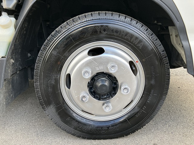 いすゞ エルフ 小型 平ボディ 2RG-NHR88A(96625) 24枚目