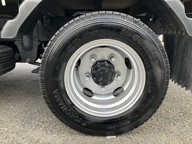 いすゞ エルフ 小型 平ボディ 2RG-NHR88A(96625) 28枚目