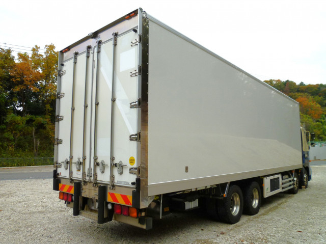 日野 プロフィア 大型 冷凍冷蔵バン 2DG-FW1AHJ(96626) 4枚目