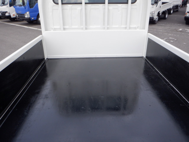 いすゞ エルフ 小型 Wキャブ 2RG-NHR88A(96627) 3枚目