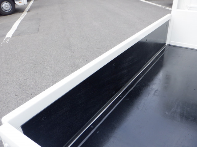 いすゞ エルフ 小型 Wキャブ 2RG-NHR88A(96627) 9枚目