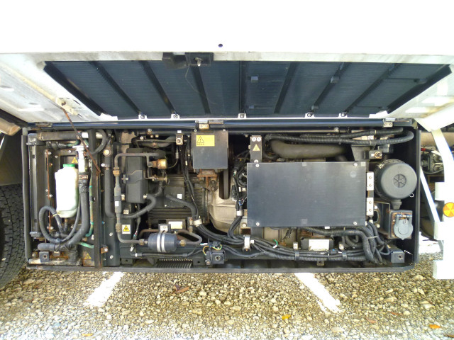 日野 プロフィア 大型 冷凍冷蔵バン 2DG-FW1AHJ(96626) 23枚目