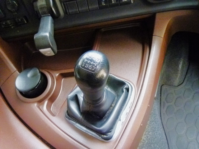 日野 プロフィア 大型 冷凍冷蔵バン 2DG-FW1AHJ(96626) 33枚目