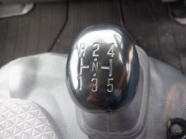 いすゞ エルフ 小型 Wキャブ 2RG-NHR88A(96627) 31枚目