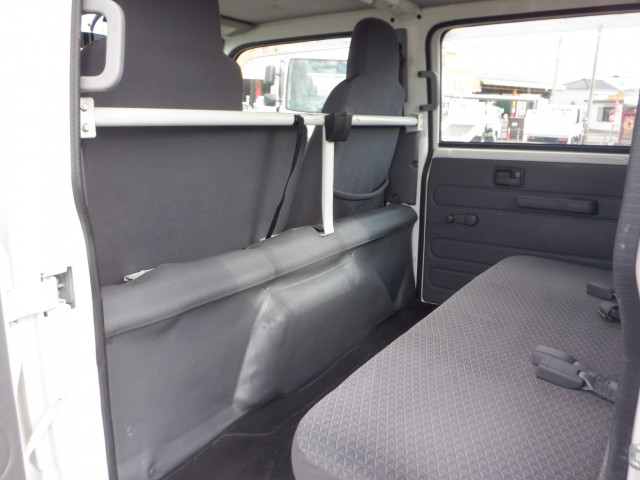 いすゞ エルフ 小型 Wキャブ 2RG-NHR88A(96627) 37枚目