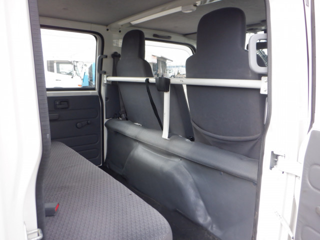 いすゞ エルフ 小型 Wキャブ 2RG-NHR88A(96627) 38枚目