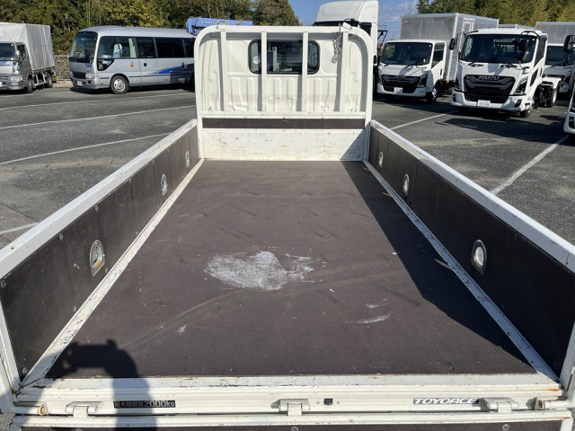 トヨタ トヨエース 小型 平ボディ 2RG-XZC605(96629) 6枚目