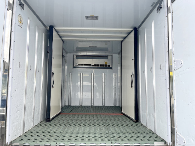 日野 デュトロ 小型 冷凍冷蔵バン 2RG-XZC605M(96631) 8枚目