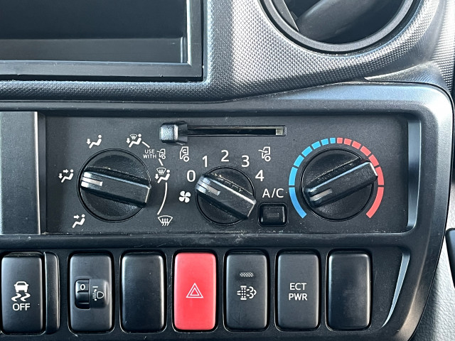 日野 デュトロ 小型 冷凍冷蔵バン 2RG-XZC605M(96631) 27枚目