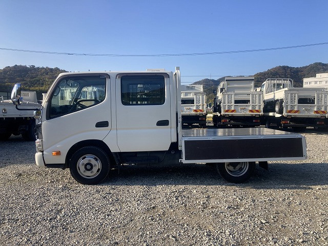 日野 デュトロ 小型 Wキャブ 2RG-XZU605M(96635) 11枚目