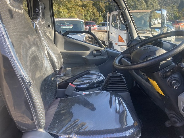 日野 デュトロ 小型 Wキャブ 2RG-XZU605M(96635) 24枚目